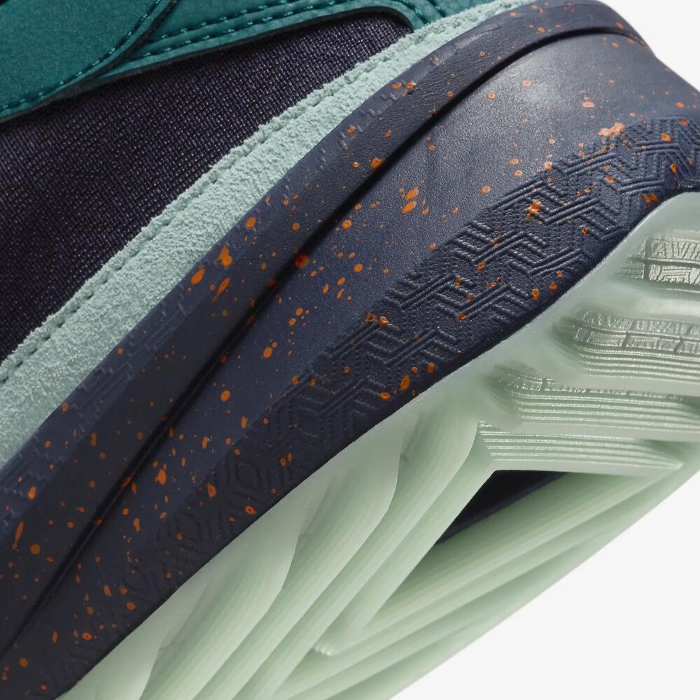 NWT Nike Zoom Freak 5 Basketball Shoes - Picture 8 of 9